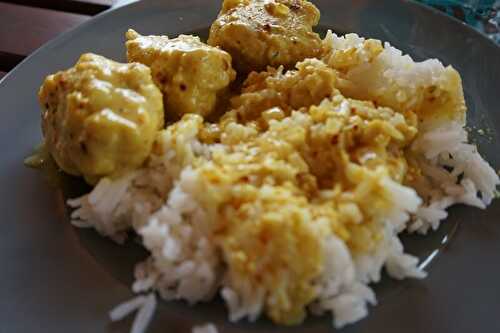 BOULETTES DE POISSONS AU LAIT DE COCO & CURRY