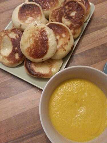 DAMPFNUDEL (petits pains cuits à la vapeur), spécialité Alsacienne À ACCOMPAGNER D'UN BON VELOUTÉ DE LÉGUMES