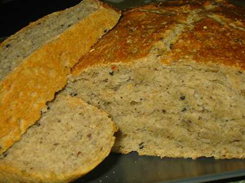 PAIN DE CAMPAGNE AUX CÉRÉALES & GRAINES