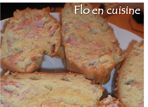 Cake jambon/fromage ail et fines herbes.