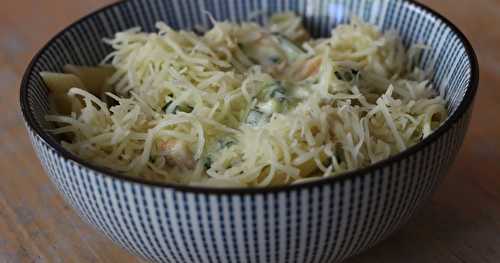 Pâtes à la truite fumée et à la courgette