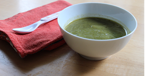 Soupe de légumes aux fanes de carottes