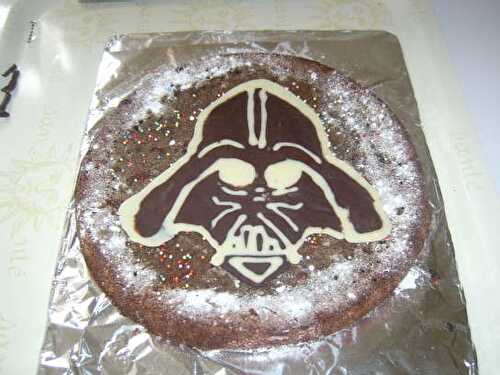 Gâteau au chocolat et décor DARK VADOR 