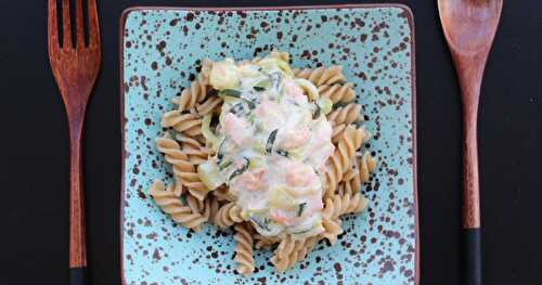 Pâtes à la truite fumée et à la courgette