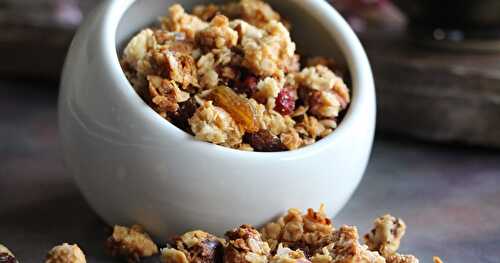 Granola chocolat blanc et épines vinettes de Mashad