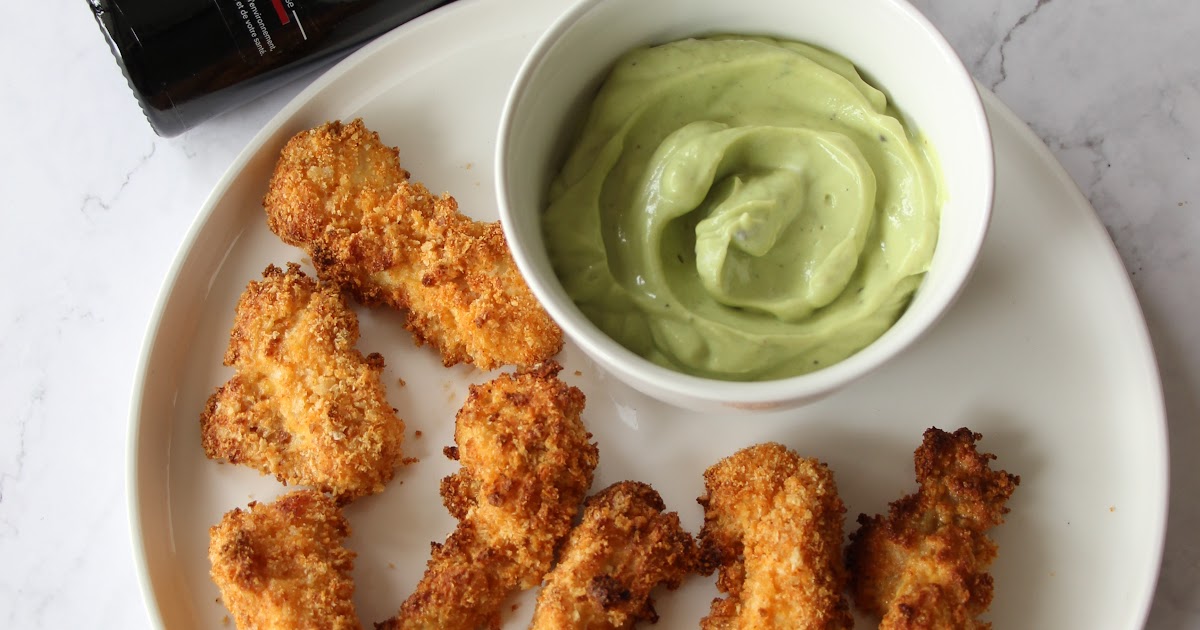 Poulet pané croustillant et sauce crémeuse à l’avocat : la recette qui a fait sensation