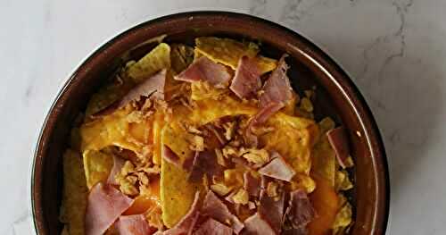 Chips mexicaines au cheddar, bacon et oignons frits : la recette apéro irrésistible !