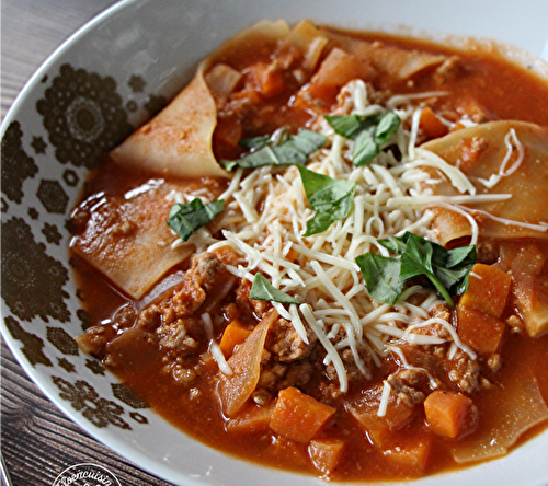 Soupe rustique aux feuilles de lasagnes cassées