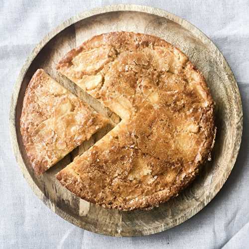 Gâteau croustillant aux pommes