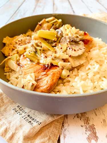 Poulet sauce crémeuse aux champignons et poireaux