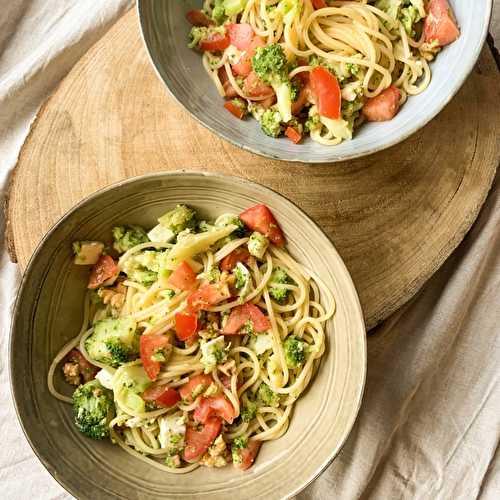 Spaghetti aux brocolis - Fourneaux Et Fourchettes