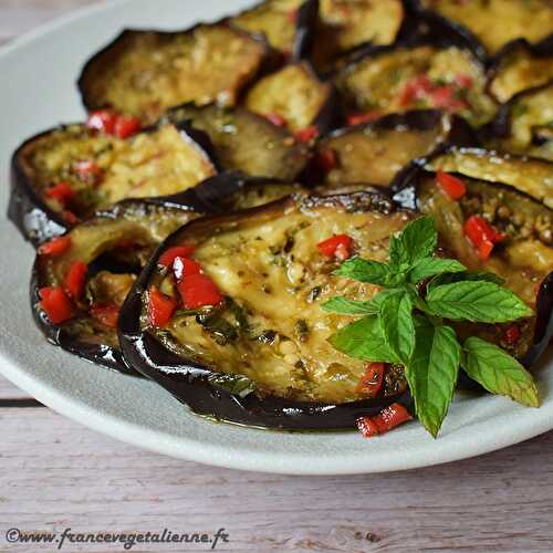 Aubergines grillées marinées (végétarien, vegan)