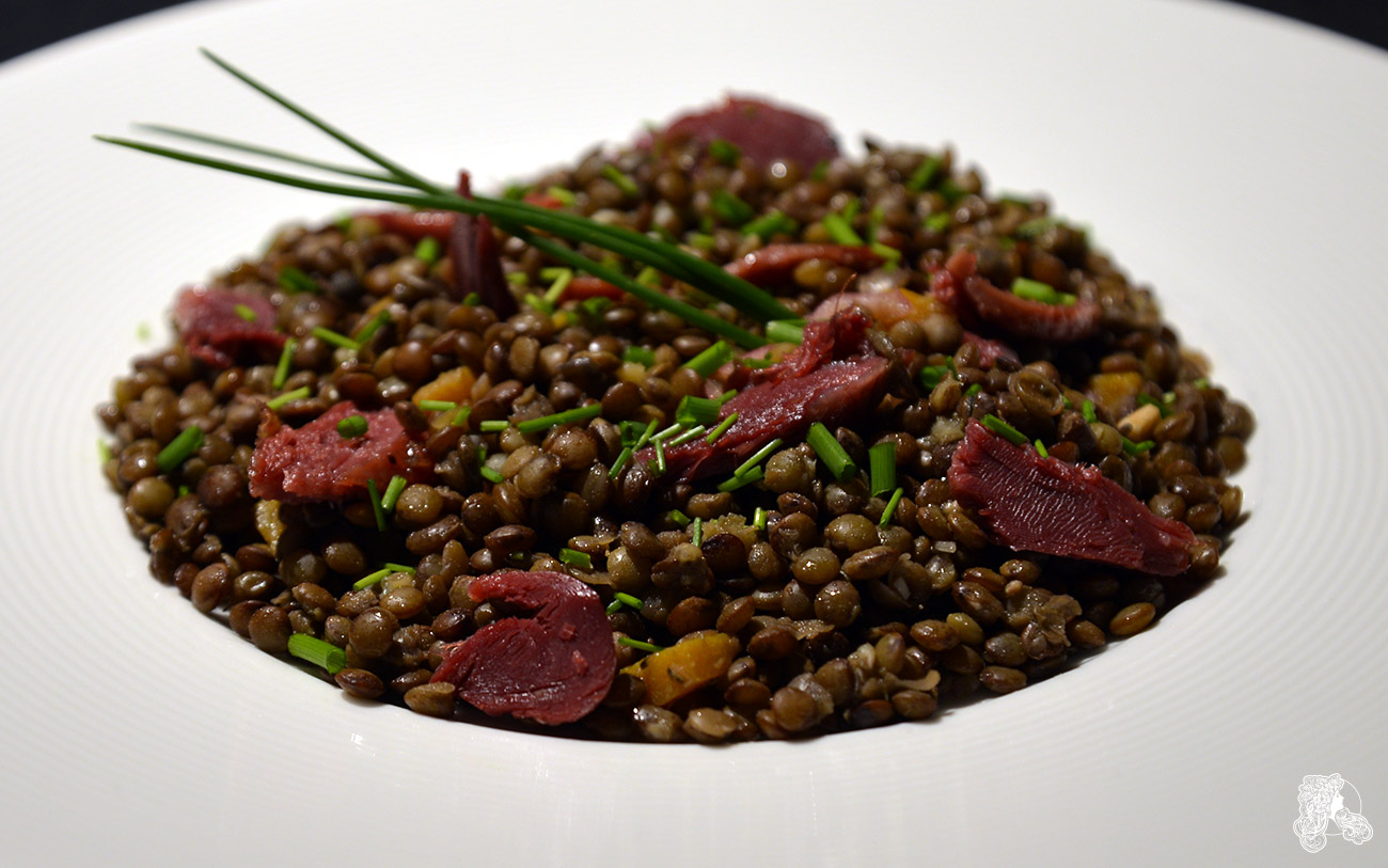 Lentilles vertes du Puy et gésiers de canard confits en salade