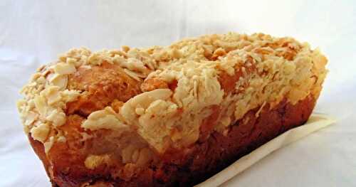 Babka à l'abricot et son streusel aux amandes (Pâques)