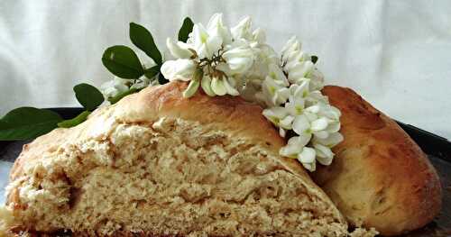 Brioche au miel et aux fleurs d'acacia