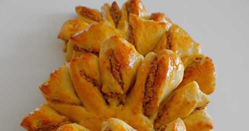 Brioche marguerite à l'amande et à la pistache