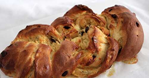 Brioche tressée au yuzu et pépites de chocolat