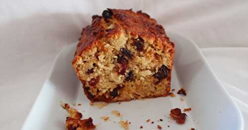 Cake au son d'avoine, à l'amande et aux fruits secs