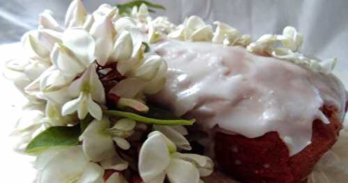 Cake aux fleurs d'acacia