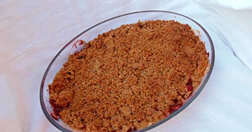 Crumble pommes, fraises et Petit Beurre