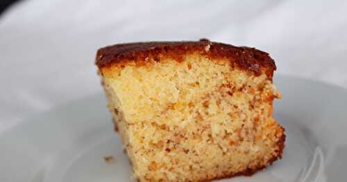 Gâteau à la banane, à la farine de riz et au chocolat blanc