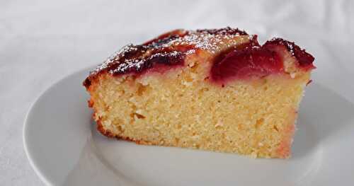 Gâteau à la semoule, au citron et aux fraises