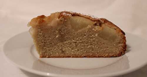 Gâteau au vin doux, à l'huile d'olive et aux poires