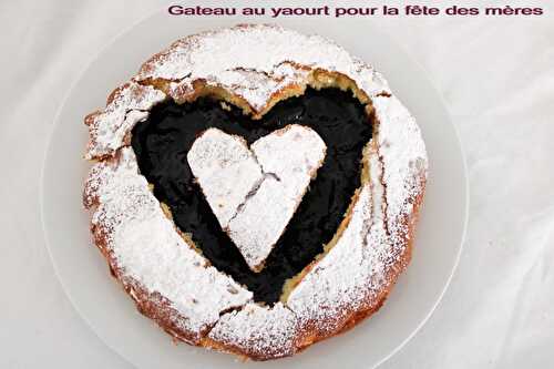 Gâteau au yaourt et ses variantes pour la fête de toutes les mamans