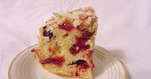 Gâteau aux amandes et aux canneberges