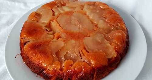 Gâteau renversé à la courge et aux pommes