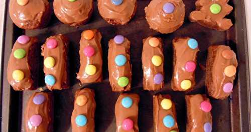 Petits gâteau à la banane, au chocolat et au beurre de cacahuète