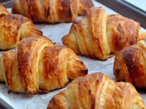 Croissants maison - recette facile pour votre petit déjeuner.