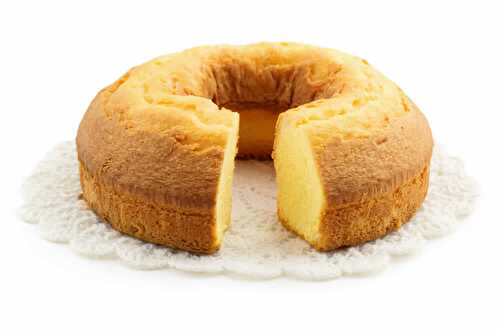 Gâteau au yaourt ultra moelleux - le délicieux cake.