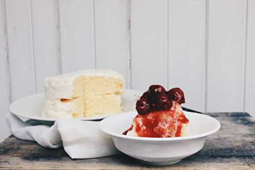 Gâteau magique à la vanille - un délice pour le dessert.