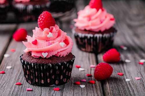 Muffins chocolat à la crème de framboise - gâteau moelleux pour dessert.