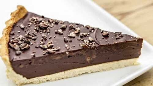 Recette de tarte au chocolat noir - le dessert facile à préparer.