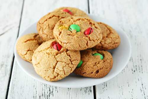 Cookies avec des bonbons colorés : le gâteau du goûter facile