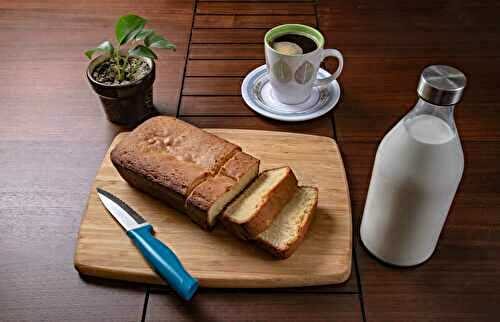 Gâteau au lait très moelleux : un cake pour la collation !