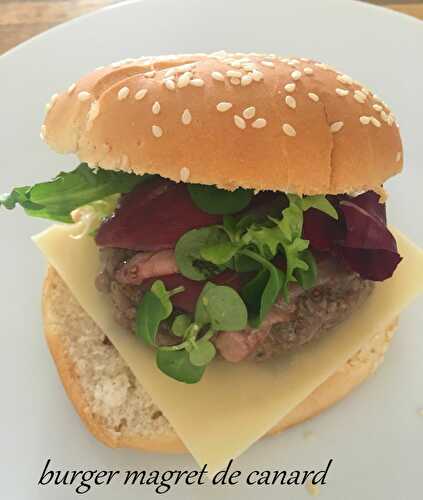 Burger magret de canard fumé