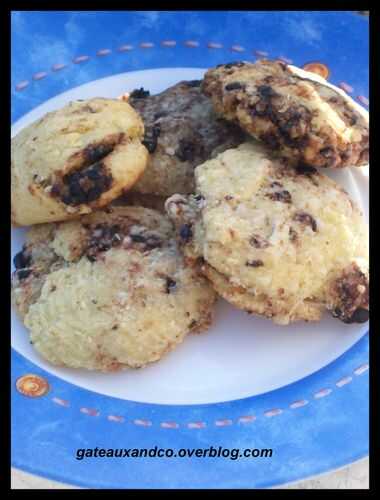 Cookies aux olives noires et romarin - Gateauxandco