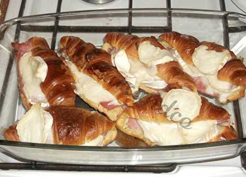 Croissants au jambon et chèvre