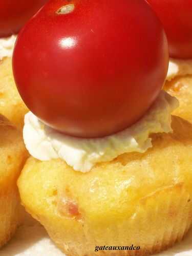 Cupcakes aux lardons et aux tomates séchées