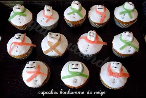 Cupcakes bonhomme de neige et étoile