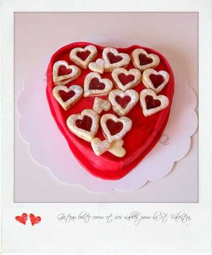 Gâteau boîte coeur et ses sablés pour la Saint-Valentin