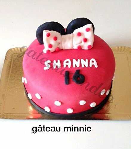 Gâteau Minnie (Minnie mouse cake) - Gateauxandco