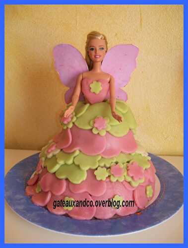 Gâteau poupée féérique