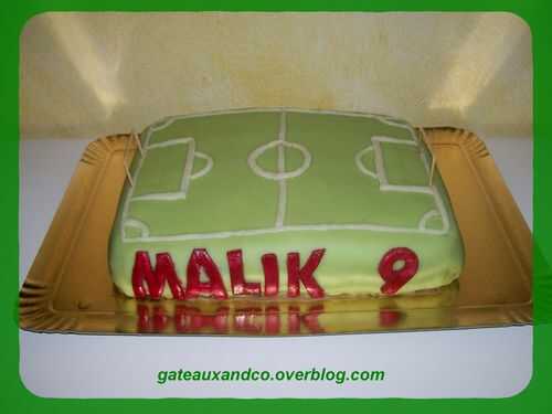 Gâteau terrain de foot