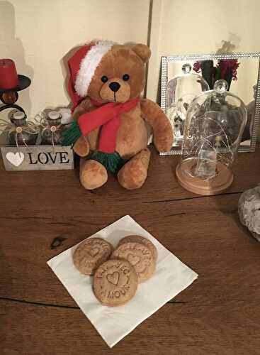 Gingerbread Christmas Cookies  - Gateauxandco