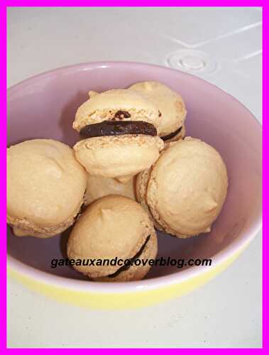 Macarons à la ganache au chocolat noir