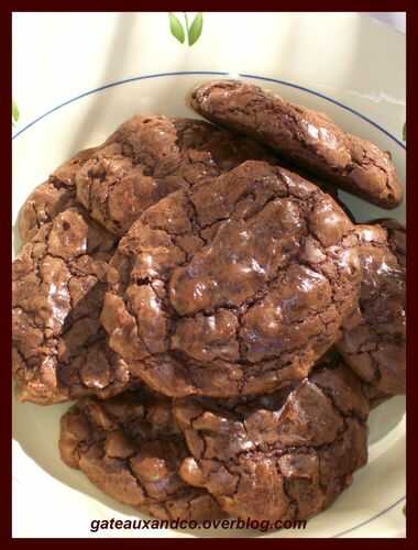 Outrageous chocolate cookies - Gateauxandco